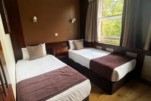 Twin Room Twin Room